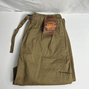 Vintage Marlboro Gear Shorts Deadstock 2004 Size Large NWT